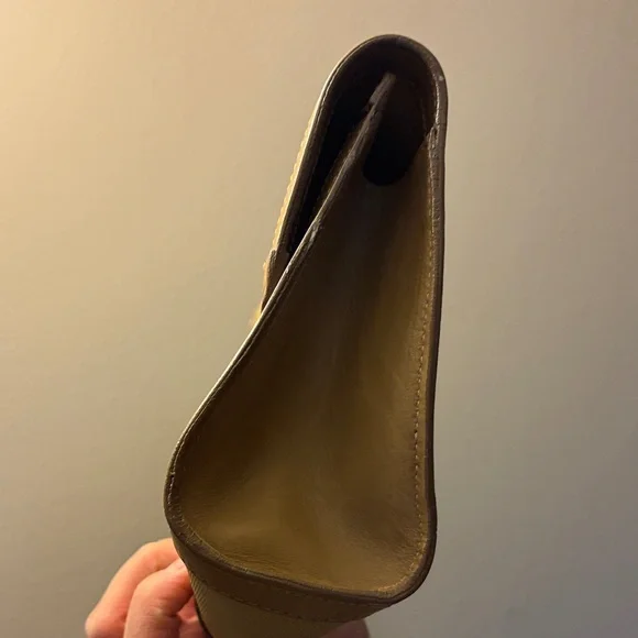 Gucci Beige Clutch with Red and Green Stripes gold tone hardware - Picture 6 of 7